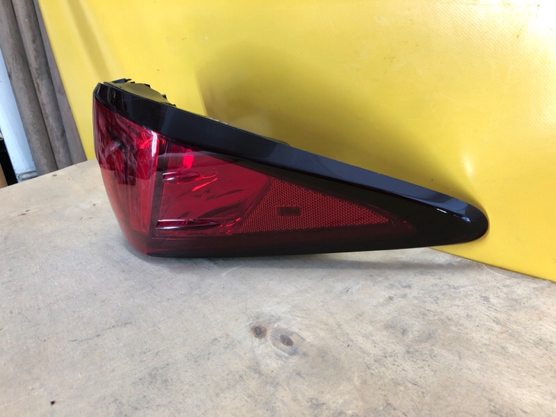 Фонарь наружный задний левый LEXUS RX350/450 15-22 Фонарь наружный задний левый LEXUS RX350/450 15-22