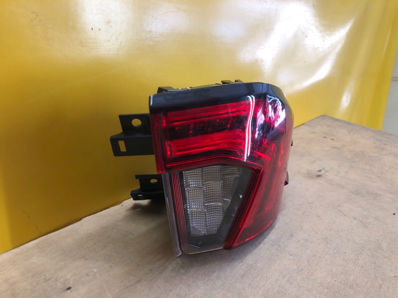 Фонарь наружный задний левый RX350/450 15-22 Фонарь наружный задний левый RX350/450 15-22