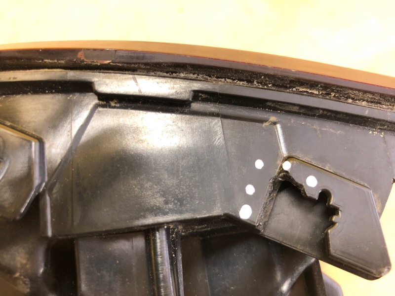 Фонарь наружный задний левый RX350/450 15-22 Фонарь наружный задний левый RX350/450 15-22