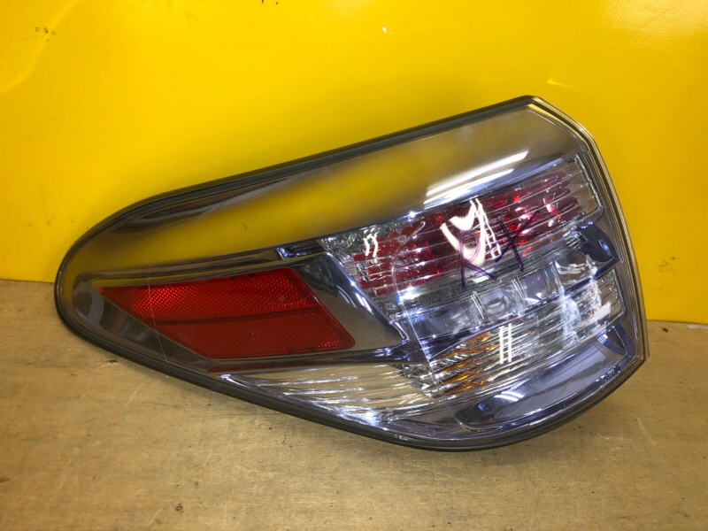 Запчасть фонарь наружный левый LEXUS RX350/450 09-15 81560-0E021 Б/У Фонарь наружный левый LEXUS RX350/450 09-15 81560-0E021 Б/У