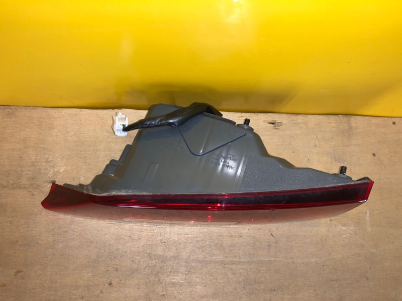 Фонарь внутренний задний LEXUS IS250/350 13-20