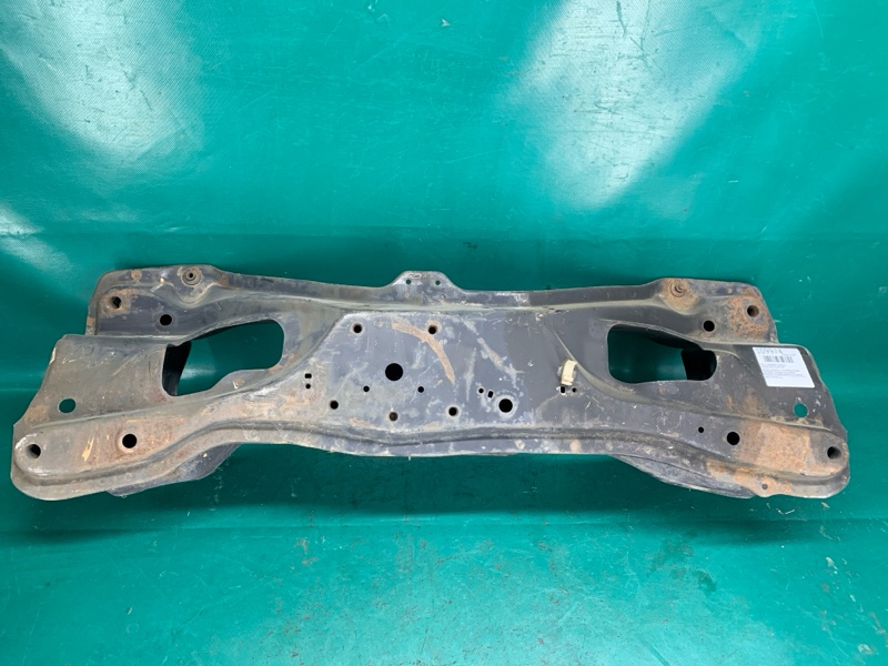 Балка передней подвески HONDA SHUTTLE 95-99 50200SX0A00 Б/У