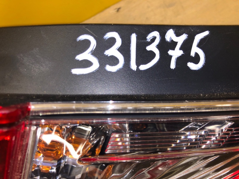 Фонарь наружный левый CIVIC FC/FK 15-