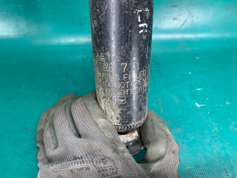 Амортизатор задний левый 6 GG 02-07