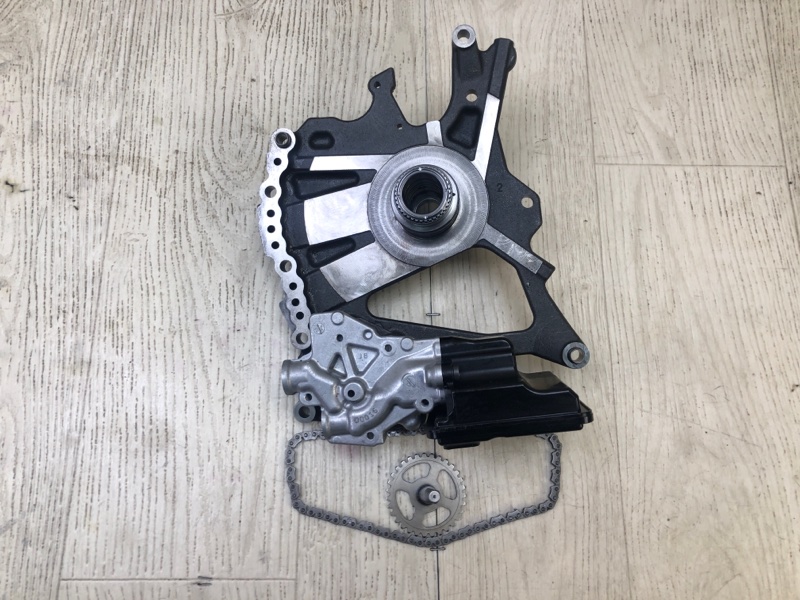 Запчасть насос масляный акпп TOYOTA CAMRY 70 17- 70 2.5 A25AFKS 3537006030 Б/У Насос масляный АКПП TOYOTA CAMRY 70 17- 70 2.5 A25AFKS 3537006030 Б/У