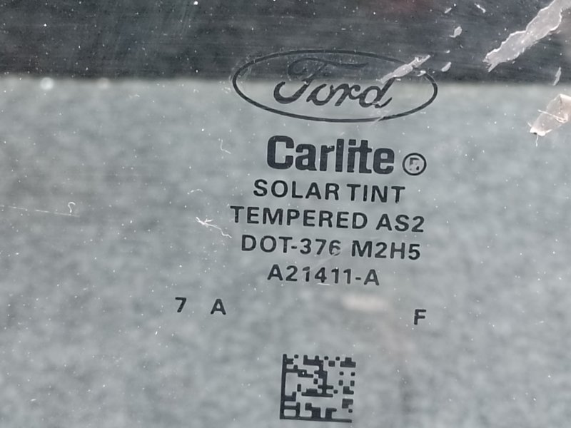 Стекло двери переднее левое FOCUS 10-18 2018 2.0 C20HDEX