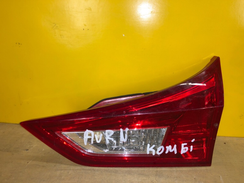 Запчасть фонарь внутренний правый TOYOTA AURIS 13-18 8158102450 Б/У Фонарь внутренний правый TOYOTA AURIS 13-18 8158102450 Б/У