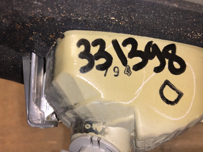 Фонарь внутренний левый COROLLA 150 06-13