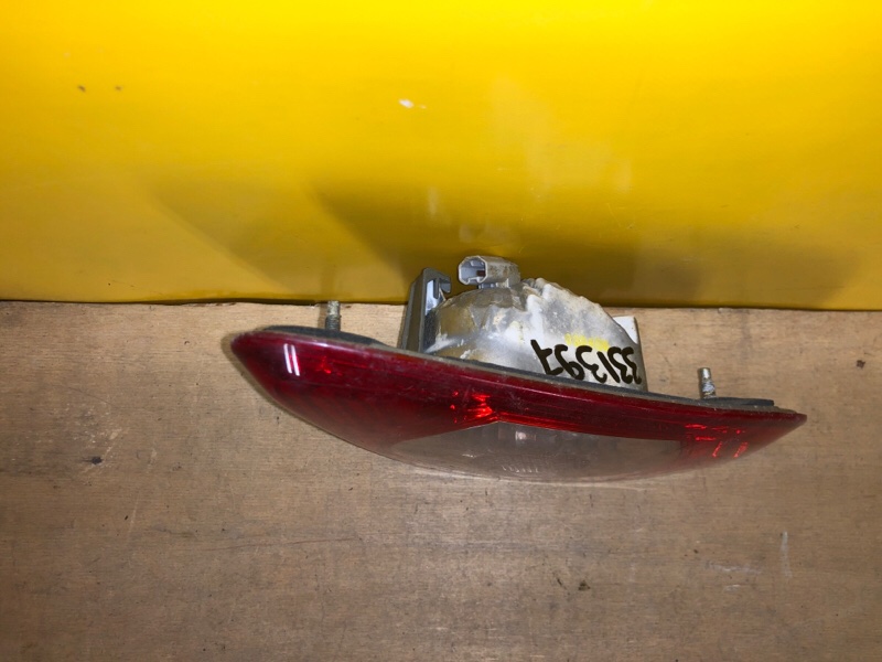 Фонарь внутренний правый COROLLA 150 06-13