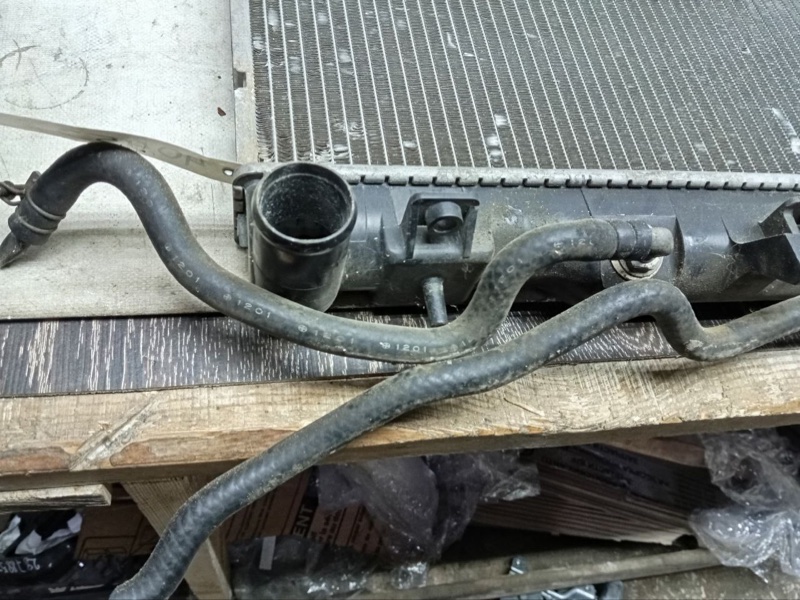 Радиатор основной IMPREZA 00-07 GD/GG