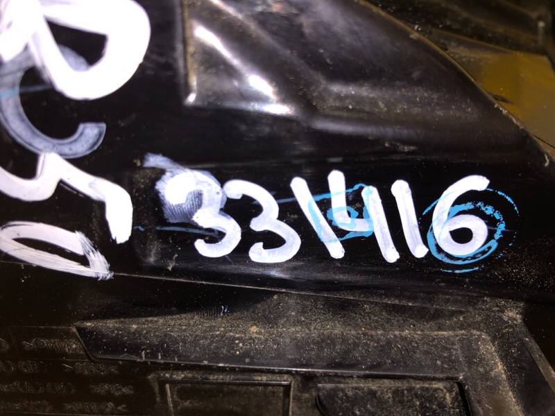 Фонарь наружный левый PRIUS 16- Фонарь наружный левый PRIUS 16-