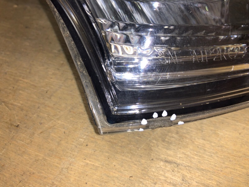 Фонарь наружный левый PRIUS 16- Фонарь наружный левый PRIUS 16-