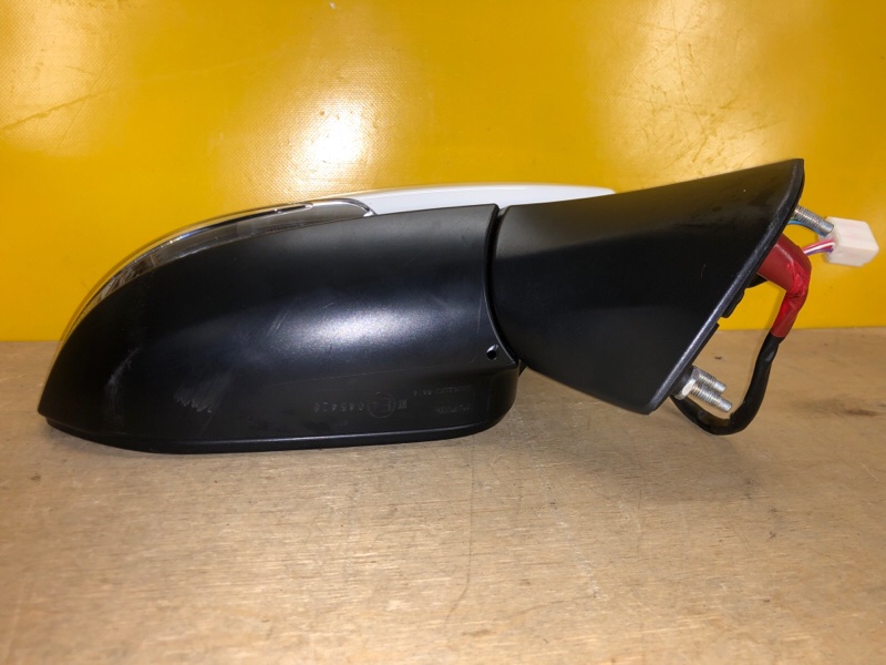 Зеркало переднее правое RAV4 18-