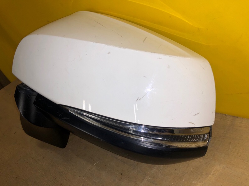 Зеркало переднее левое RAV4 18-