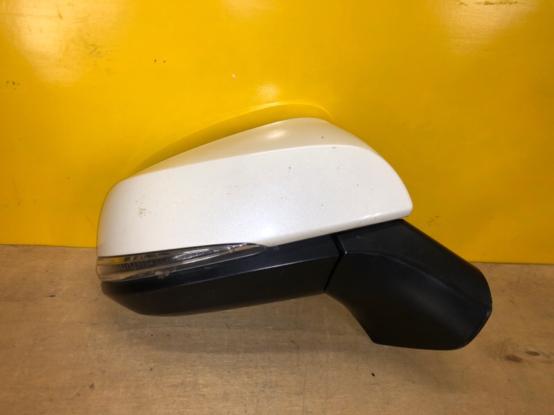 Зеркало правое RAV4 18-