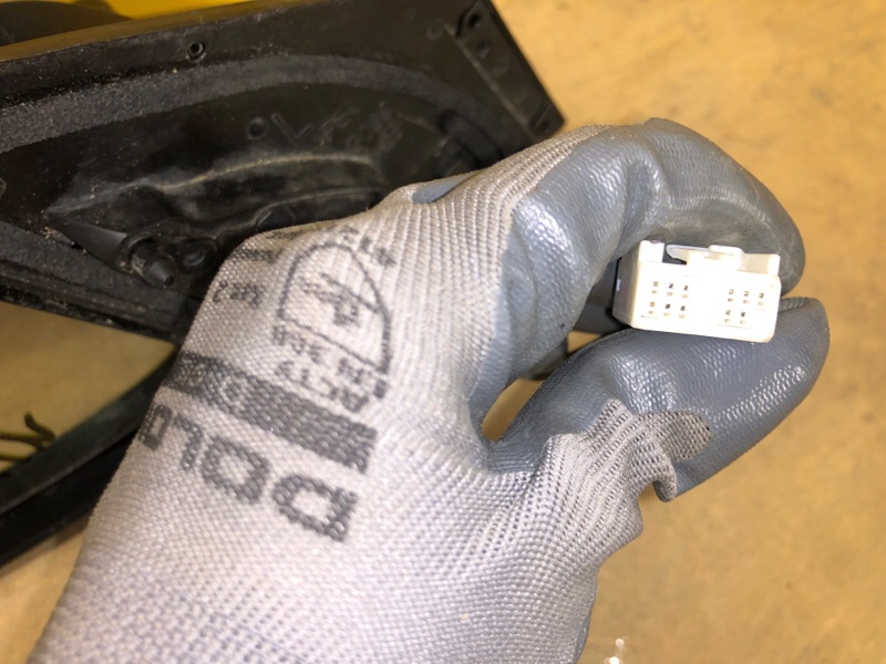 Зеркало левое RAV4 13-19