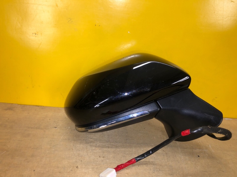 Зеркало правое CAMRY 70 17- Зеркало правое CAMRY 70 17-