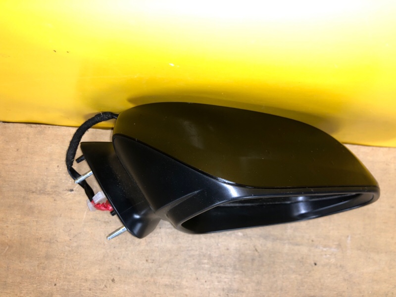 Зеркало правое CAMRY 70 17- Зеркало правое CAMRY 70 17-