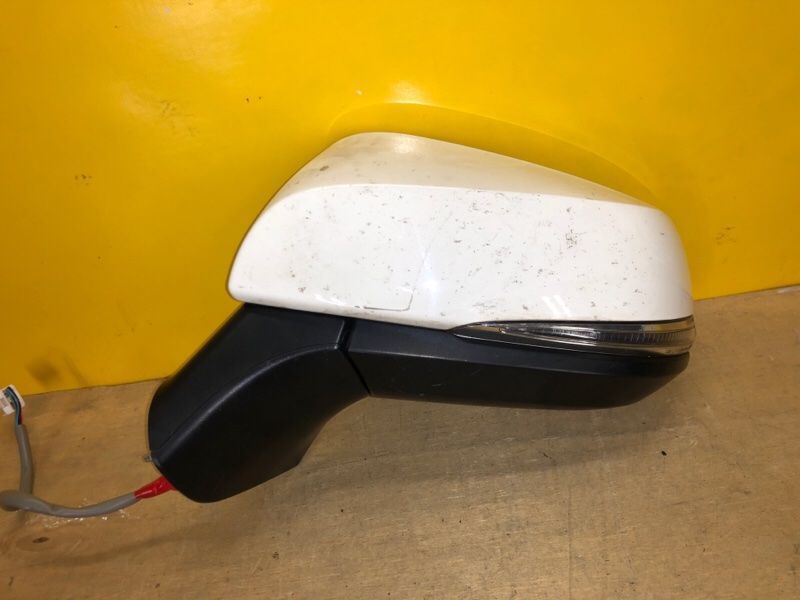 Зеркало левое RAV4 18-