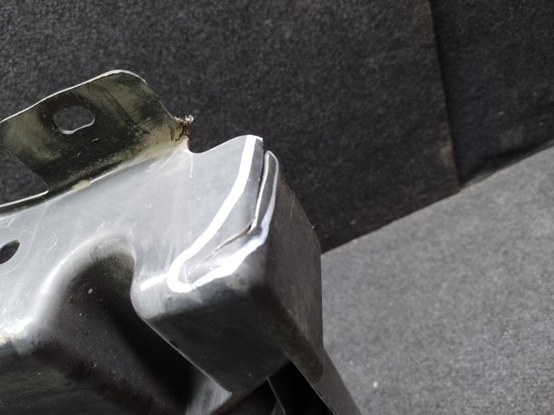 Защита переднего бампера NISSAN LEAF 10-17