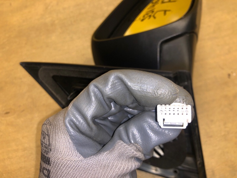 Зеркало правое COROLLA E170 13-19