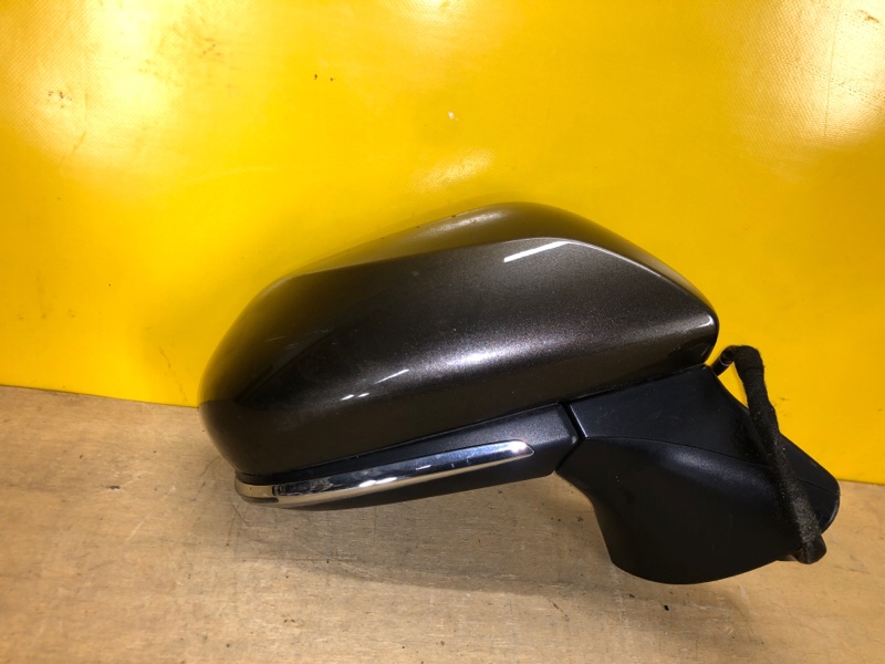 Зеркало правое TOYOTA CAMRY 70 17-