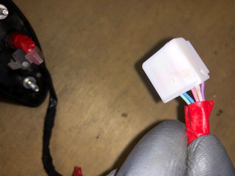 Зеркало правое CAMRY 70 17-