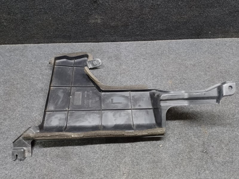 Дефлектор радиатора левый NISSAN LEAF 10-17 62823-3NA0A Б/У