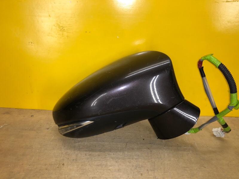 Зеркало правое CT200 17-