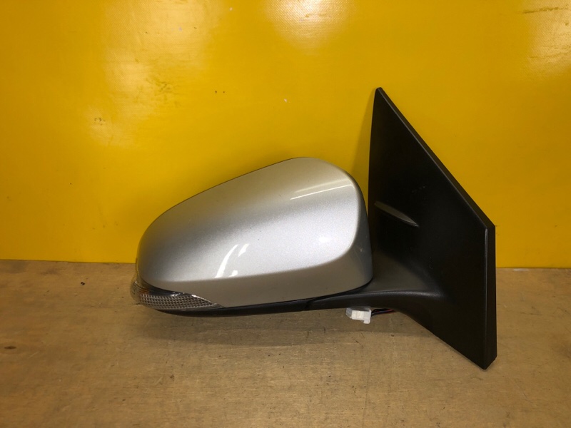 Зеркало правое TOYOTA COROLLA E170 13-19