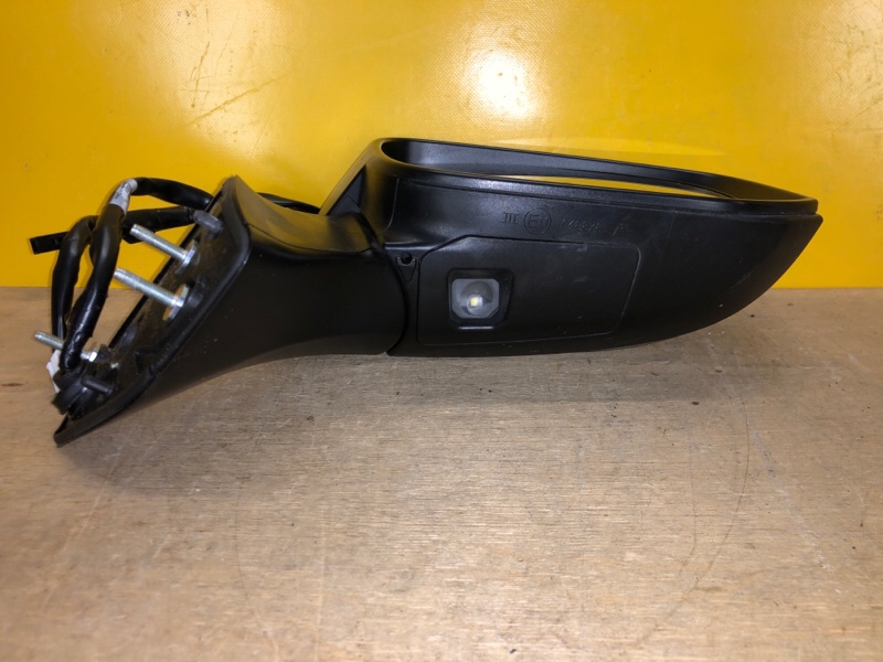 Зеркало правое HIGHLANDER 2020-