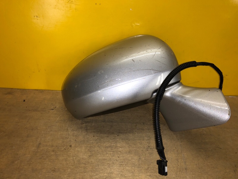 Зеркало правое VENZA 09-16 Зеркало правое VENZA 09-16