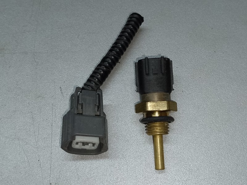 Датчик температуры охлаждающей жидкости NISSAN LEAF 10-17 22630-3NA0A Б/У