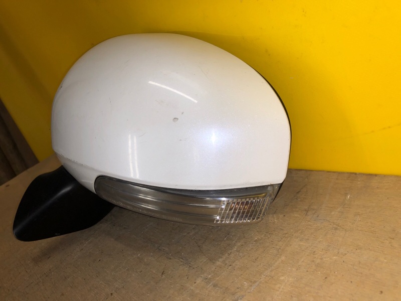 Зеркало левое PRIUS PLUS 11-14 Зеркало левое PRIUS PLUS 11-14