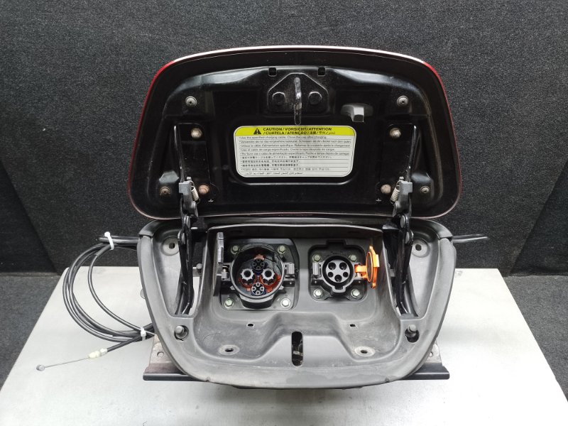 Зарядное гнездо (розетка) NISSAN LEAF 10-17 296B1-3NA1A Б/У