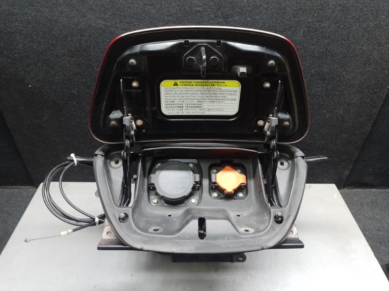 Зарядное гнездо (розетка) LEAF 10-17