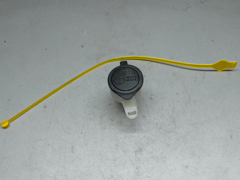 Горловина бачка стеклоомывателя TOYOTA PRIUS - 30 09-17 85319-47120 Б/У