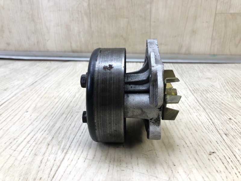 Помпа TOYOTA CAMRY 30 02-06 Седан 2.4 2AZFE Помпа TOYOTA CAMRY 30 02-06 Седан 2.4 2AZFE