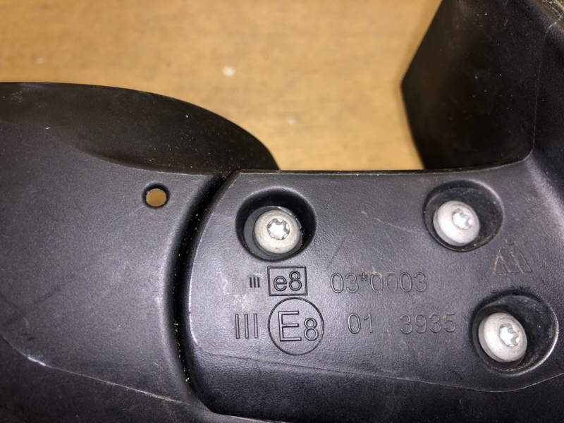 Зеркало левое YARIS 05–11 Зеркало левое YARIS 05–11