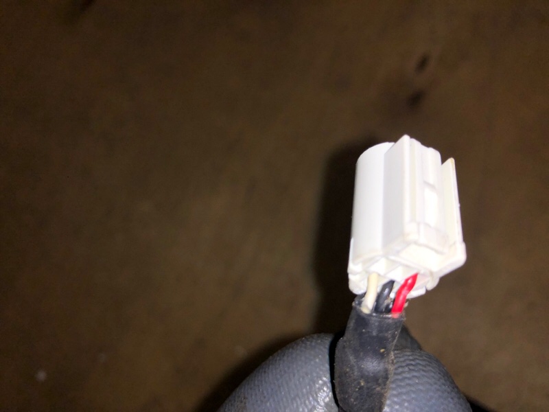 Зеркало левое YARIS 05–11 Зеркало левое YARIS 05–11