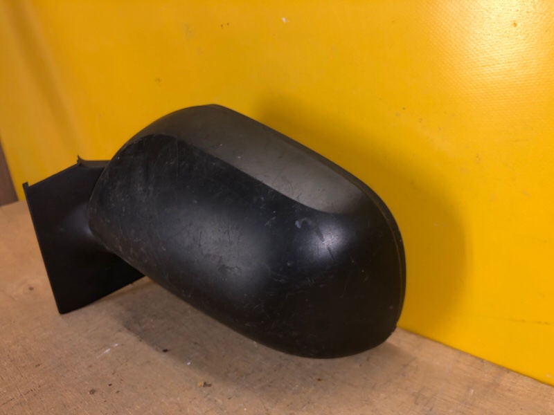 Зеркало левое YARIS 05–11