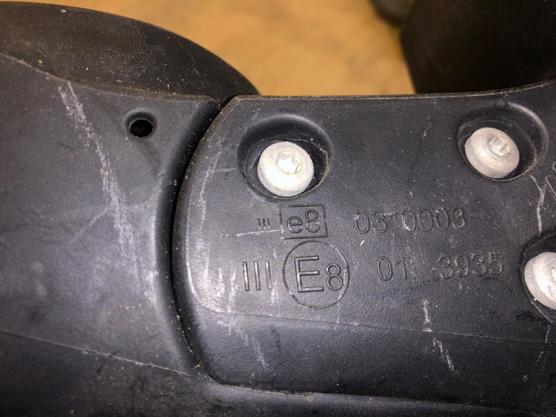 Зеркало левое YARIS 05–11