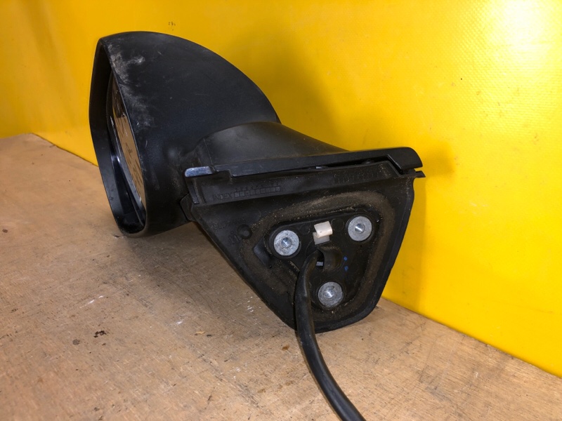 Зеркало левое TOYOTA AURIS 06-12 Зеркало левое TOYOTA AURIS 06-12