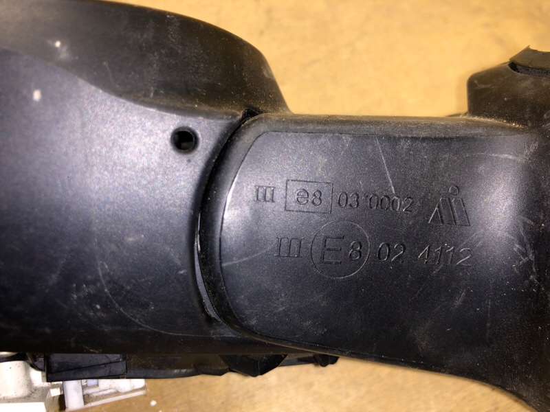 Зеркало левое AURIS 06-12 Зеркало левое AURIS 06-12