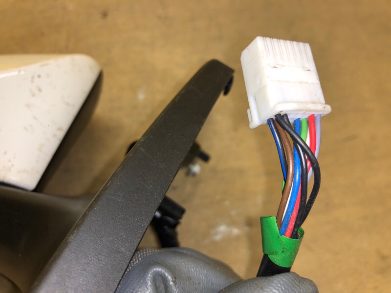 Зеркало правое COROLLA E170 13-19 Зеркало правое COROLLA E170 13-19