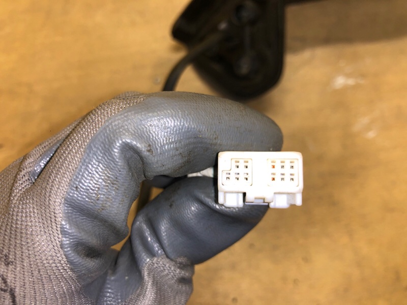 Зеркало правое AURIS 06-12