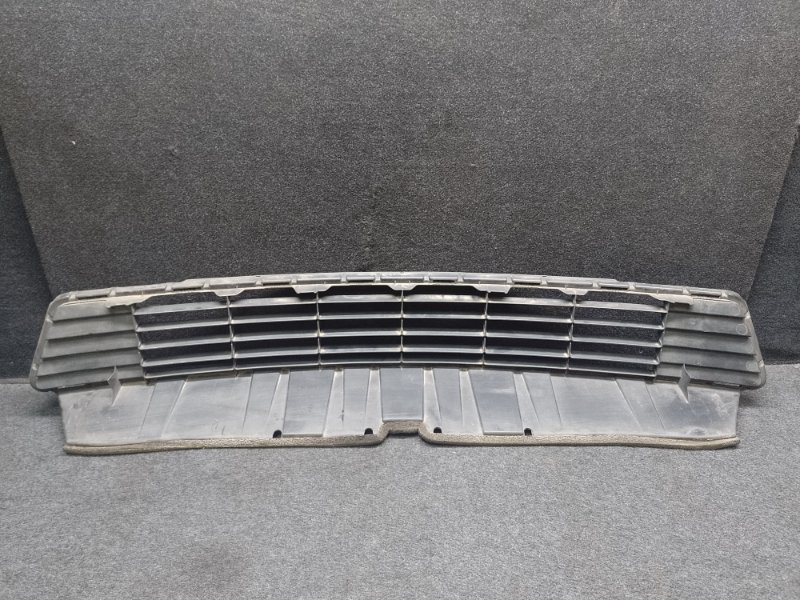 Решетка переднего бампера PRIUS C/AQUA 11-14