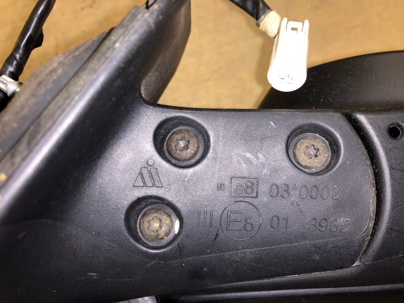 Зеркало правое YARIS 05–11