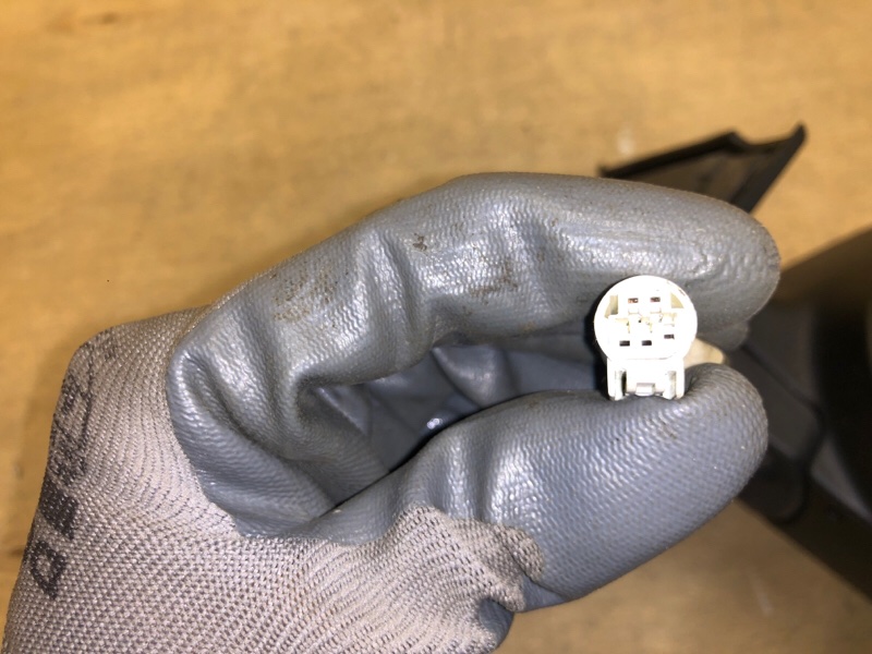 Зеркало правое YARIS 05–11