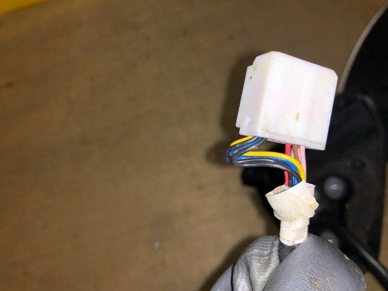 Зеркало правое AURIS 06-12